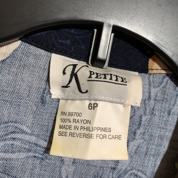 K Petite 2 pc Dress with Top Navy Blue Cream Floral Size 6P 100% Rayon - Picture 6 of 16